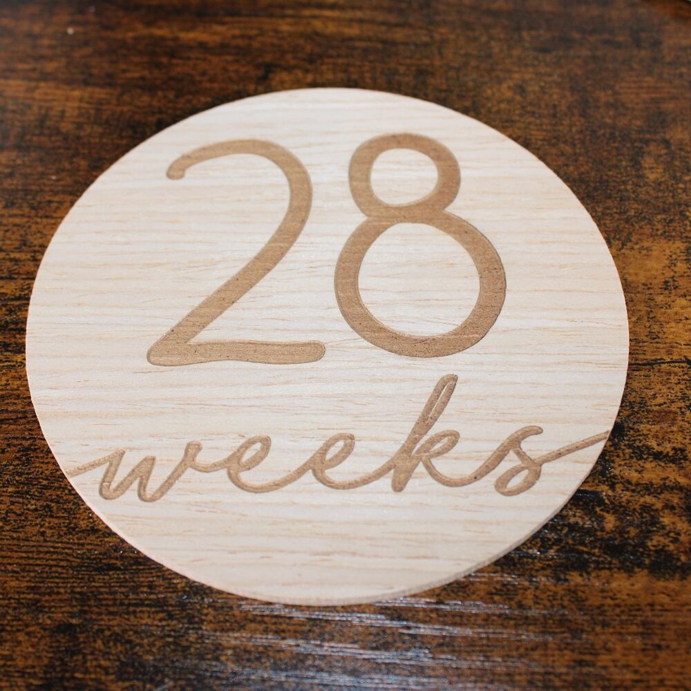 NWOT! Pregnancy/Maternity Wooden Weekly Growth Milestone Discs - Picture 9 of 15